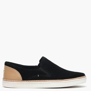 ugg adley sneaker